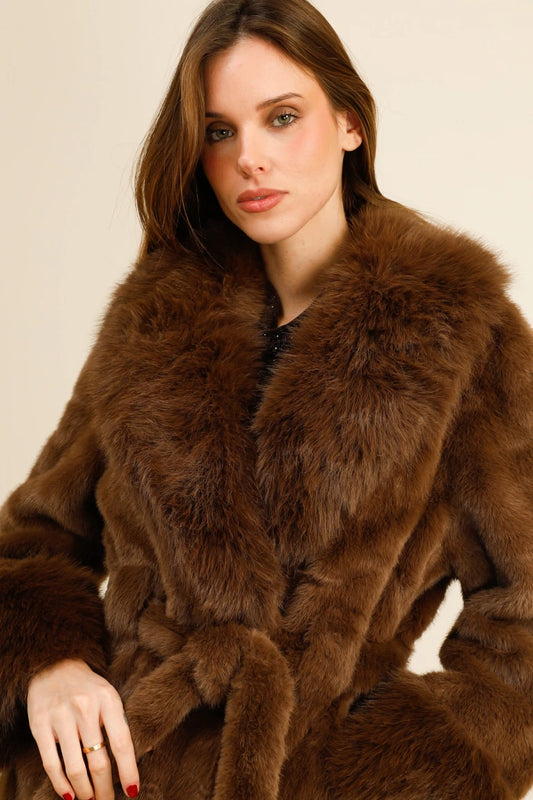 AURA – Belted faux fur jacket with a premium look