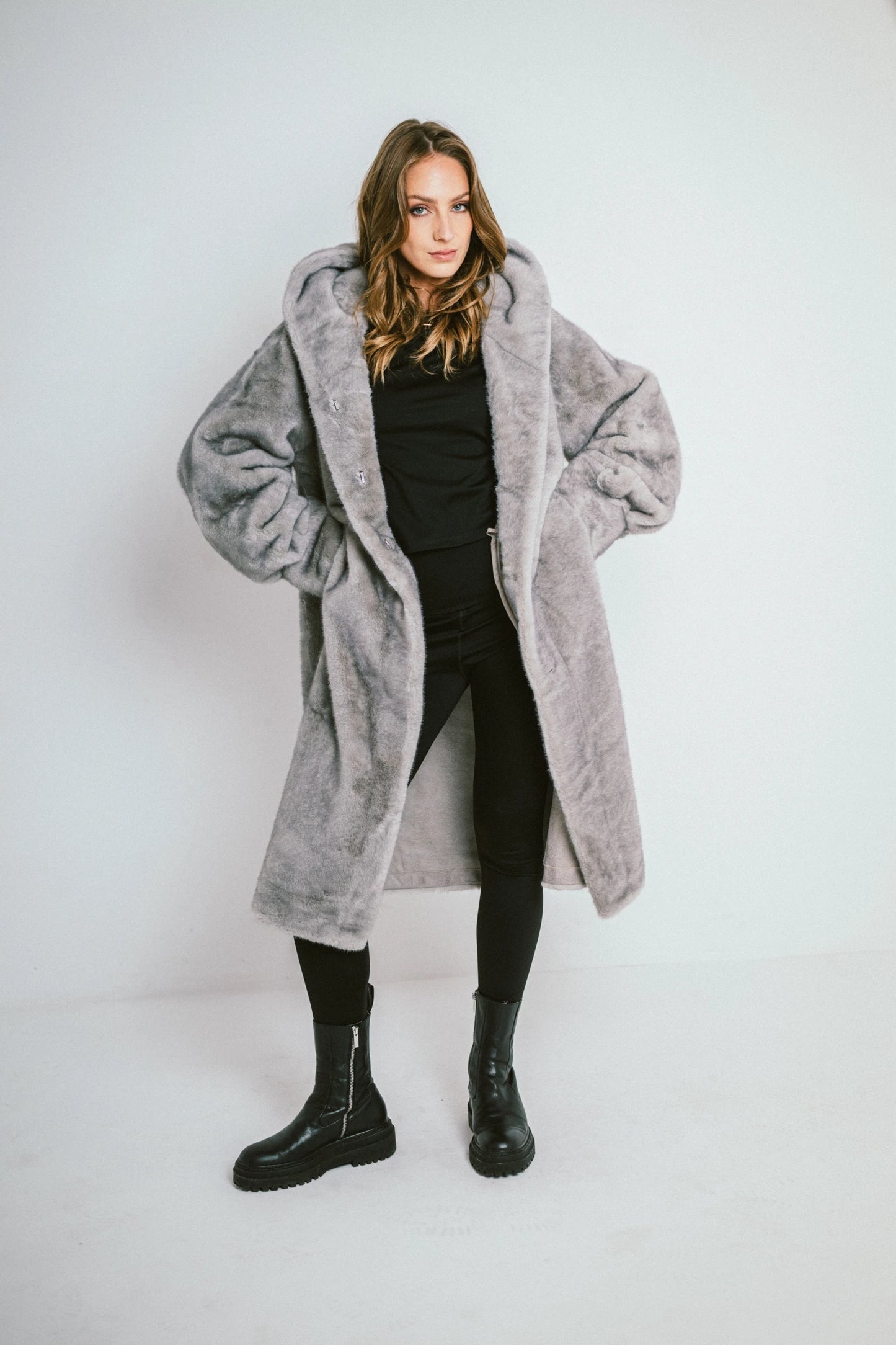 Hooded Faux Fur Coat – Comfortable Straight Fit