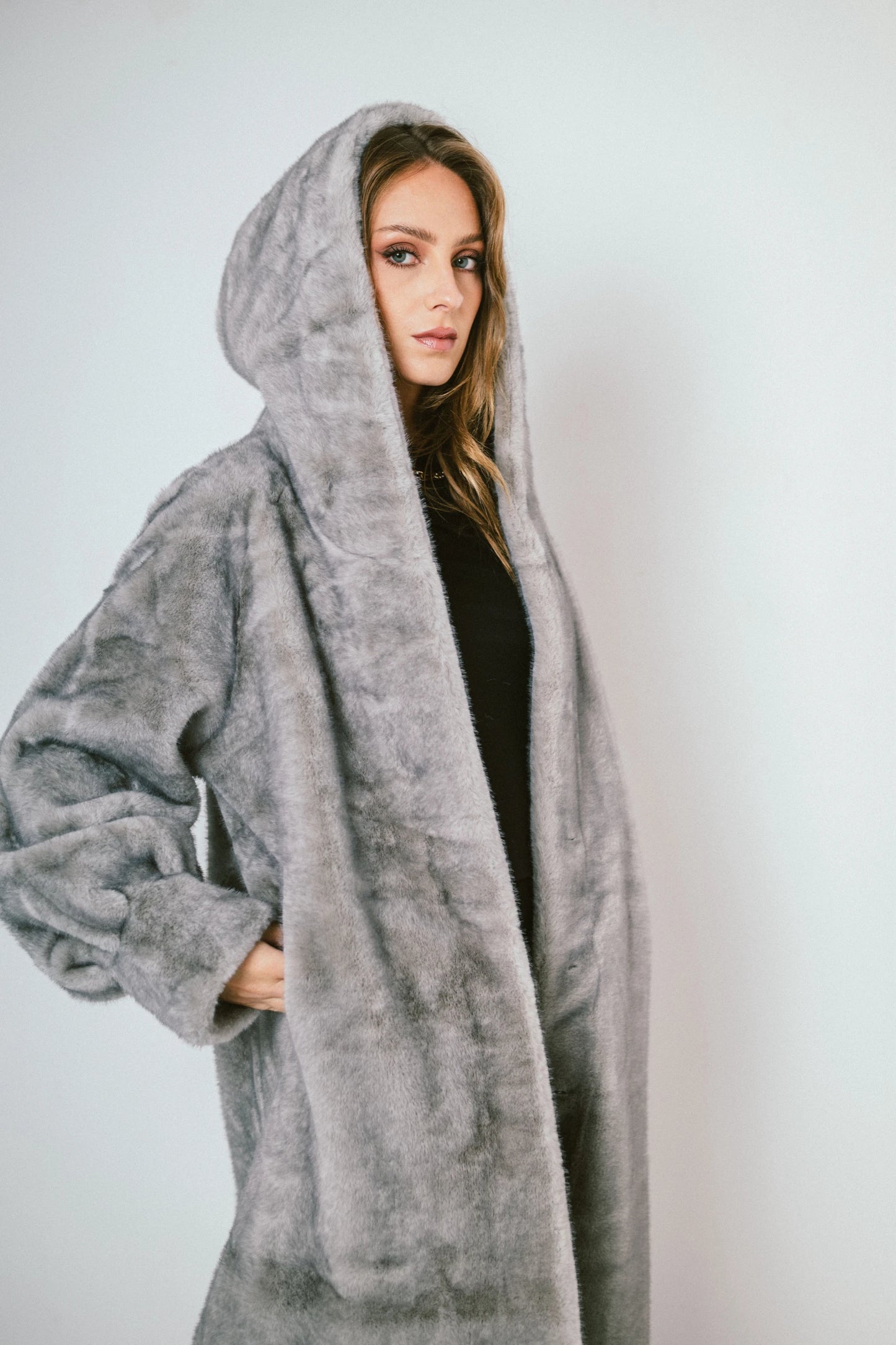 Hooded Faux Fur Coat – Comfortable Straight Fit