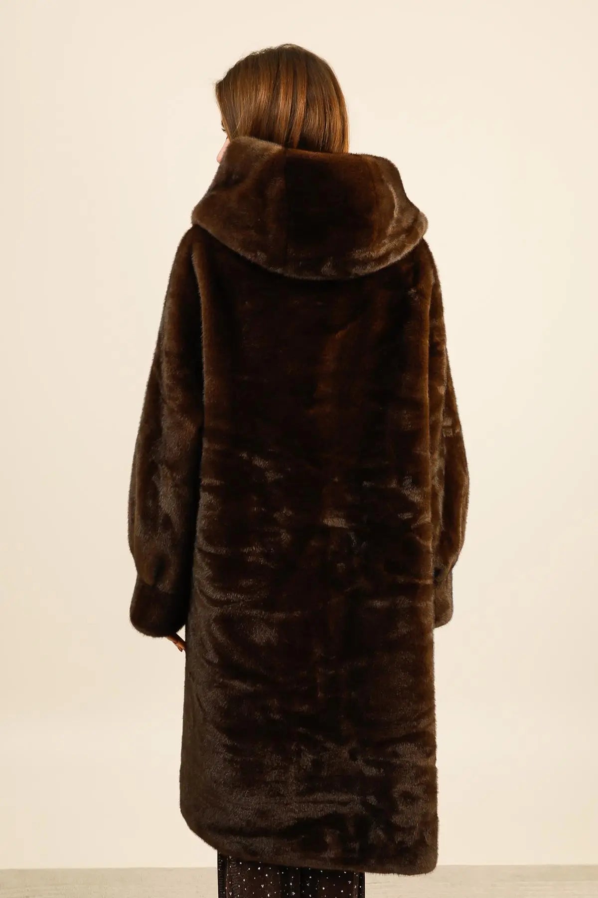 Hooded Faux Fur Coat – Comfortable Straight Fit