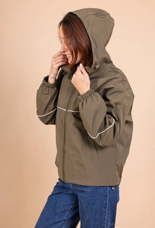 NAYA – Hooded windbreaker with contrasting details