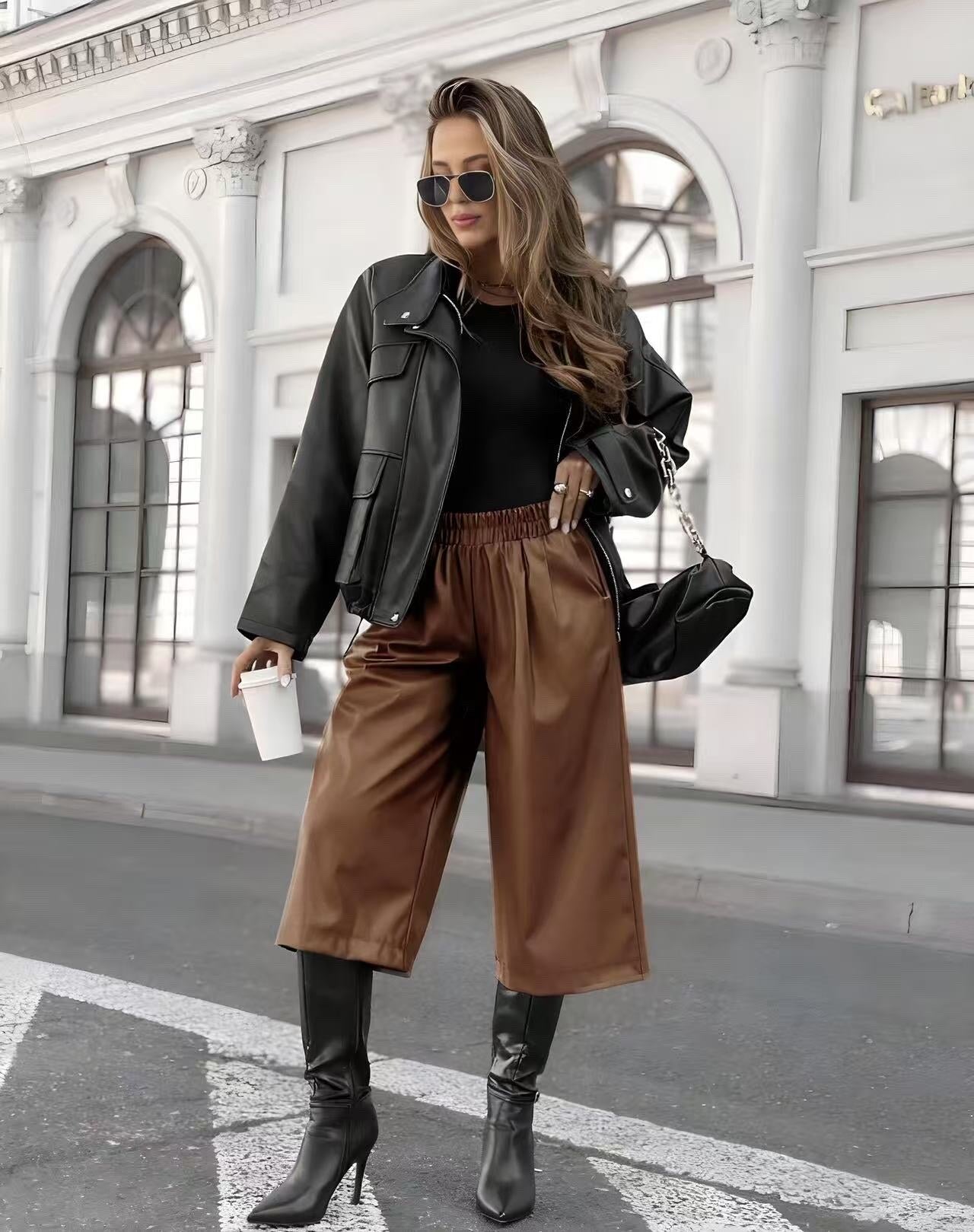 3/4 faux leather pants with pockets