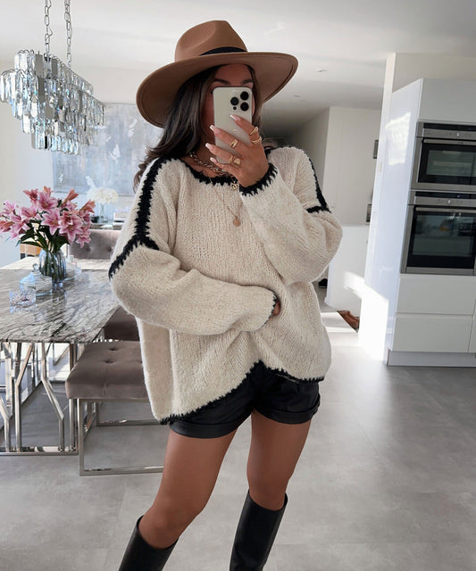 Contrasting edge sweater