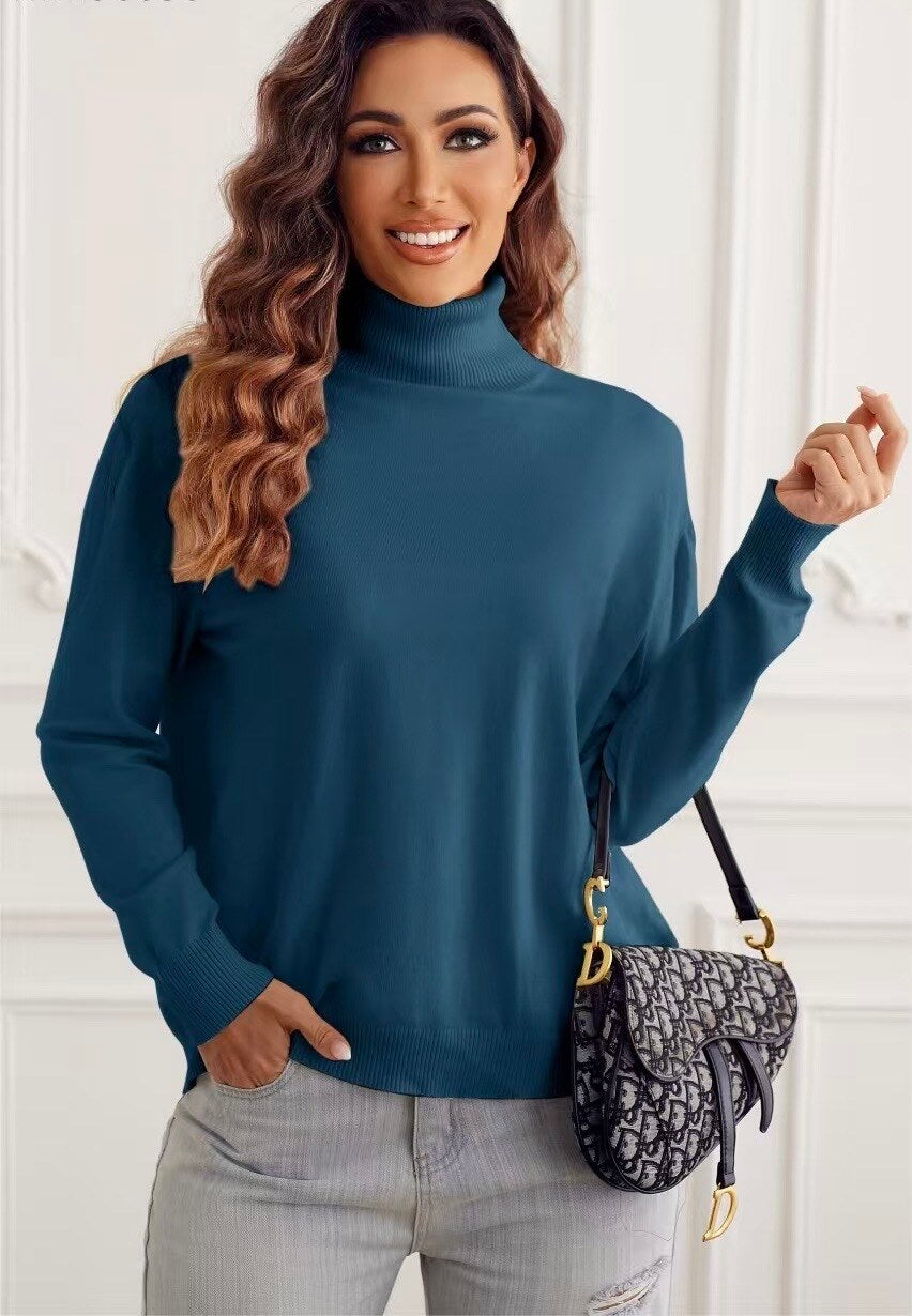 Soft and comfortable turtleneck sweater