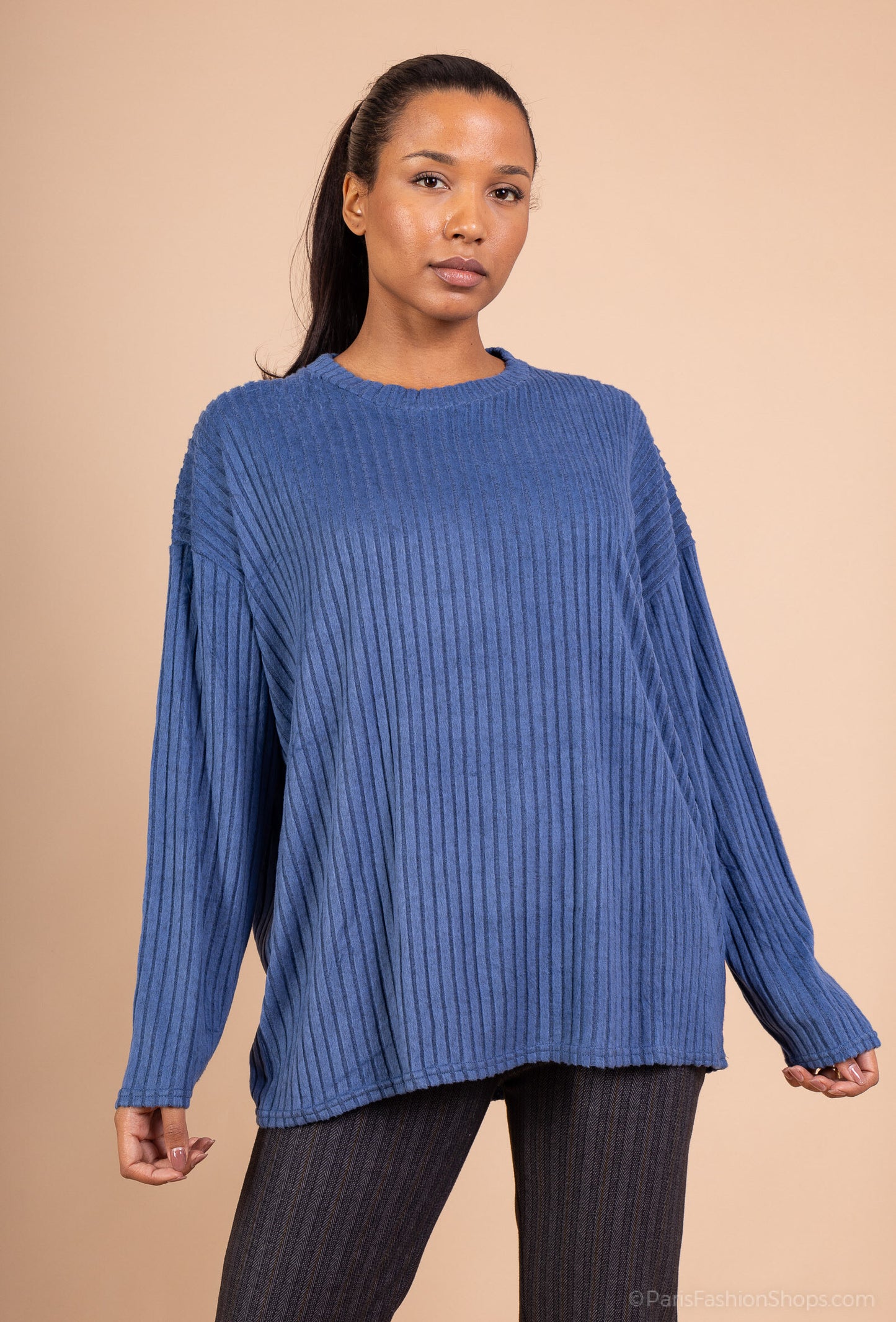 Ribbed round neck sweater