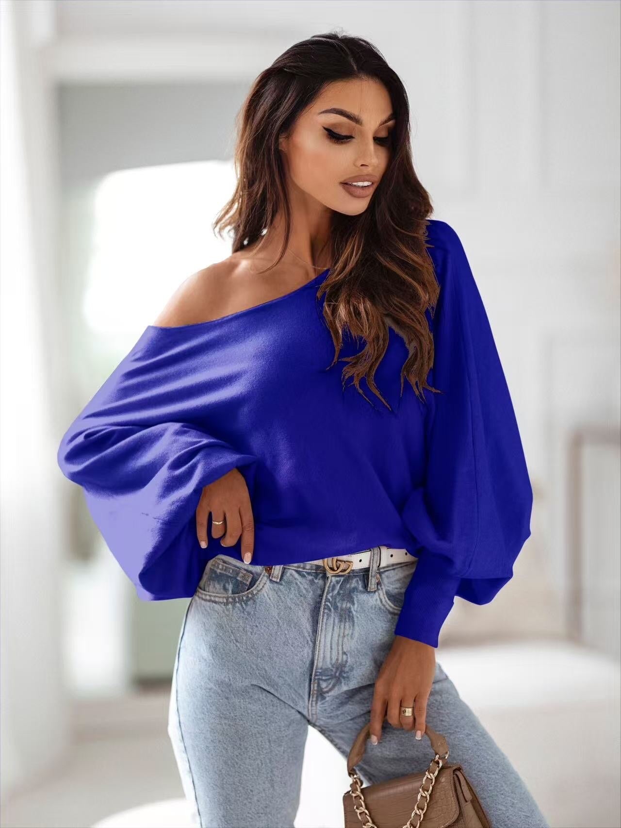 Long sleeve relaxed sweater