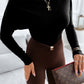 Long -sleeved shoulder sweater