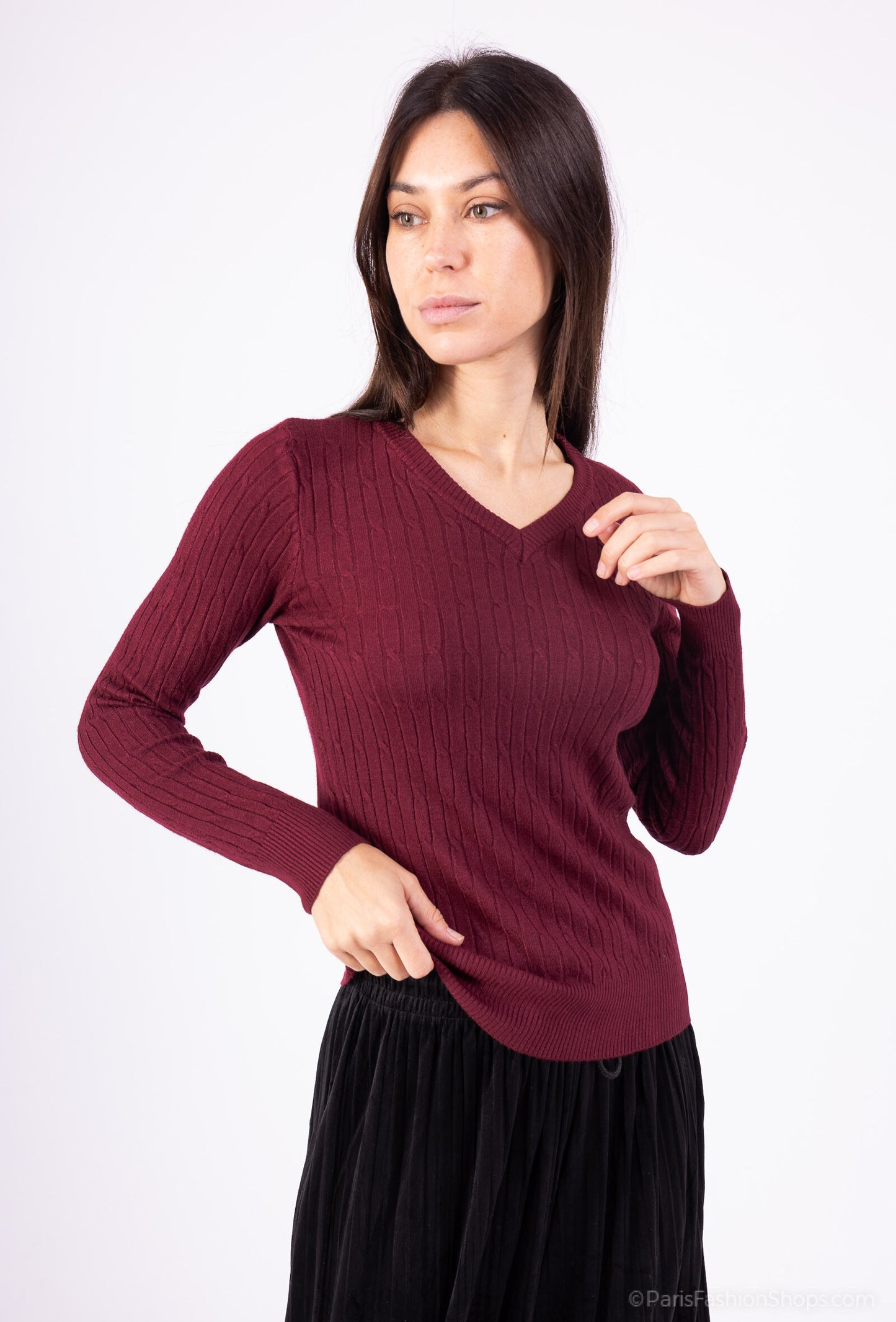 Elegant Collar Pull in V-neck