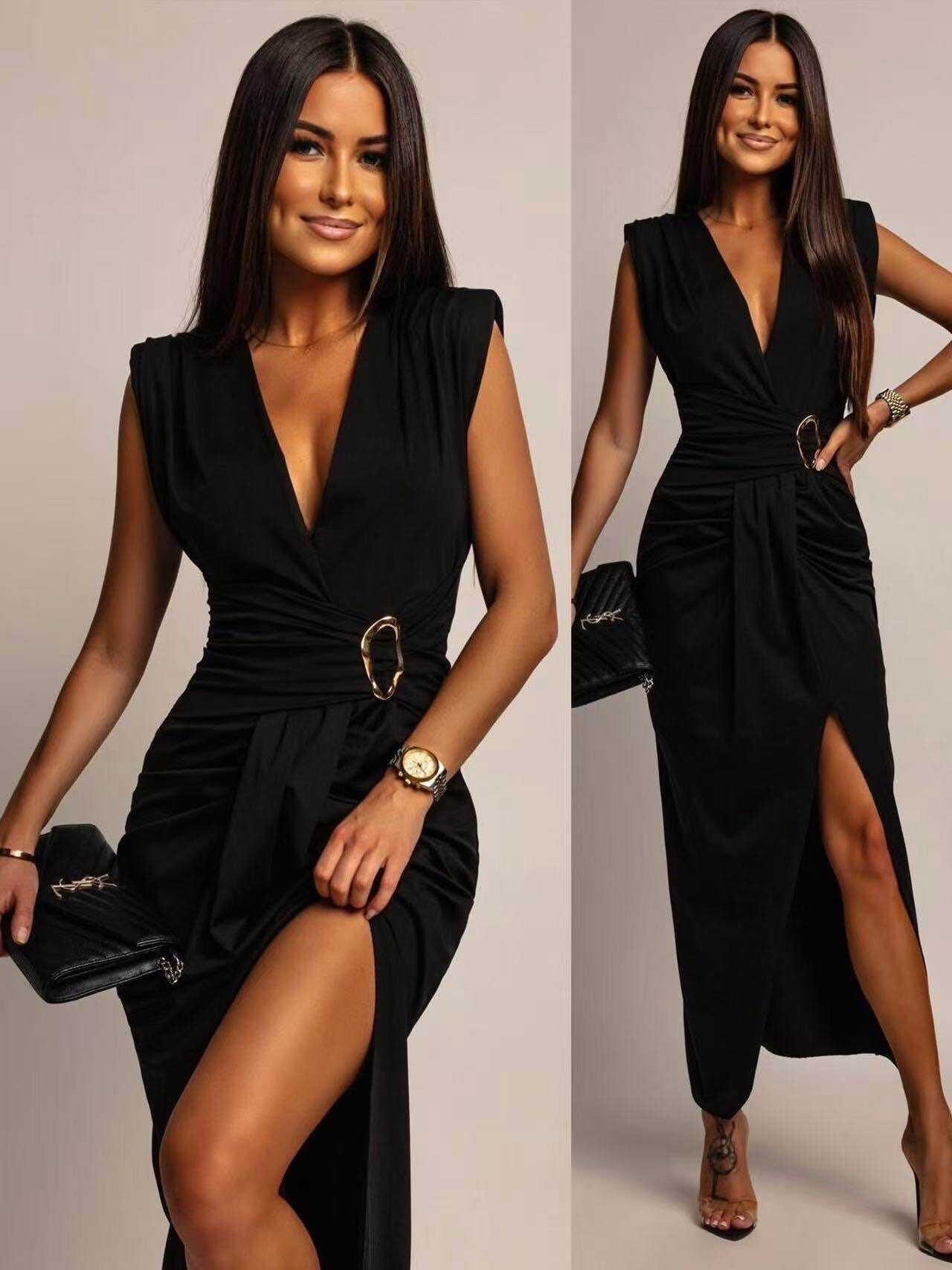 Chic dress - split, V -neck, ring detail