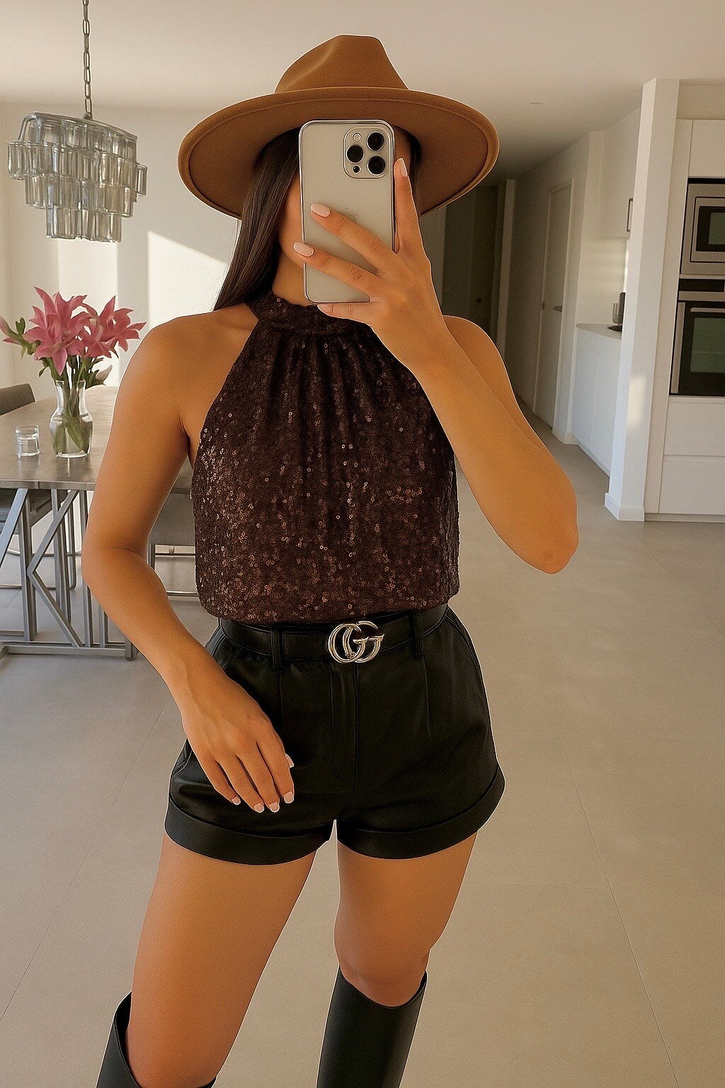 Sequined velvet top with bow at the back