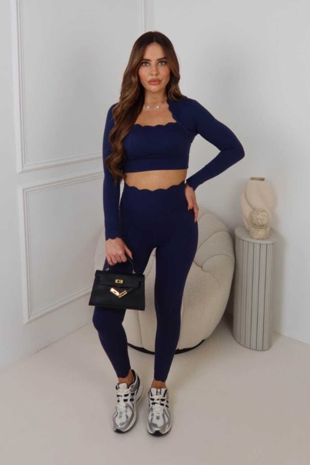 VELENA – Sculpting Set with Wavy Cutouts