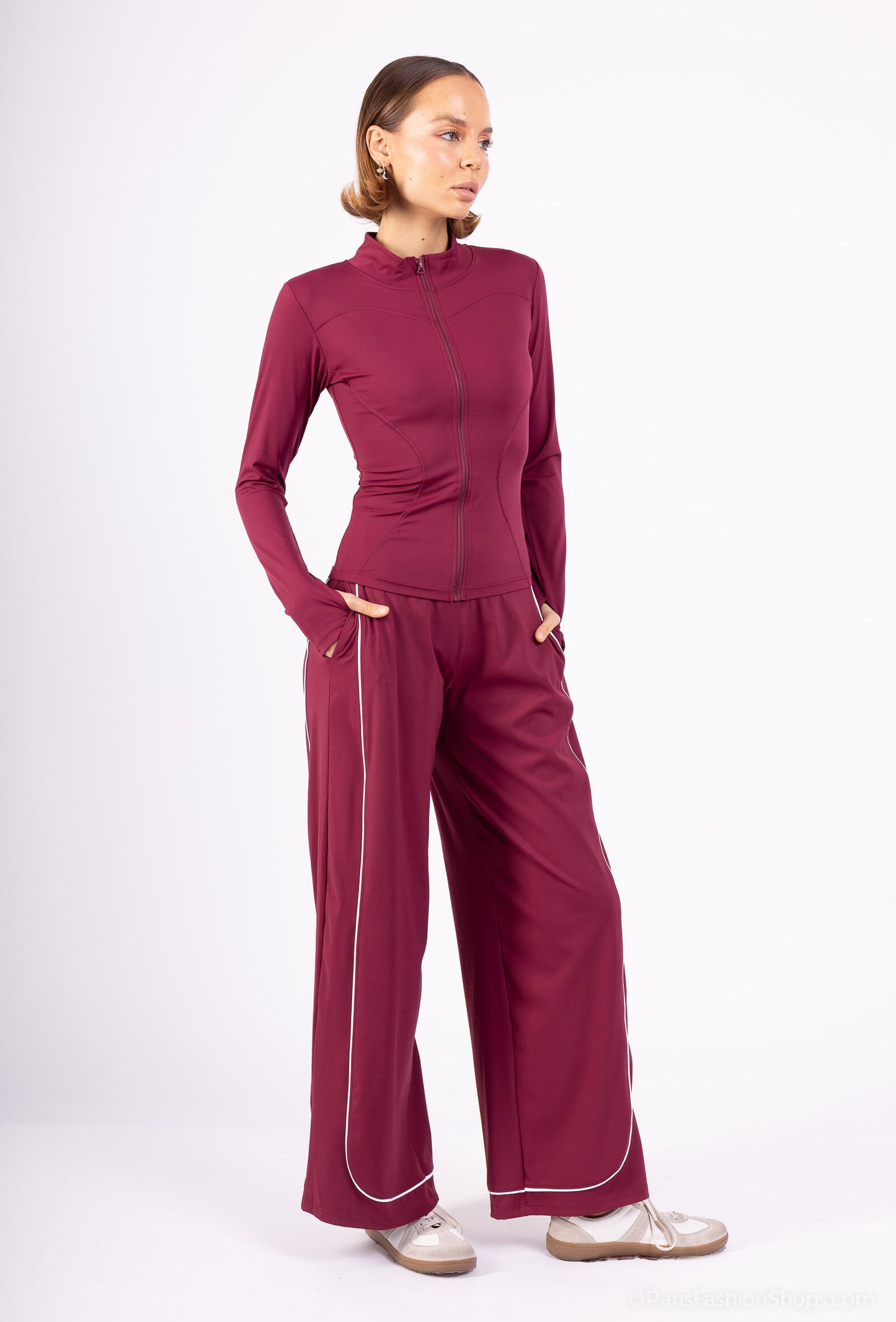 VELENA – Chic sporty fluid pants with contrasting piping